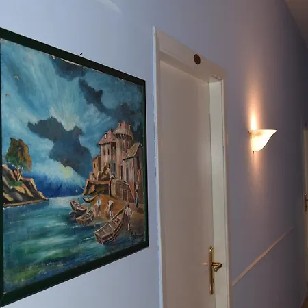 Miramare Hotell
