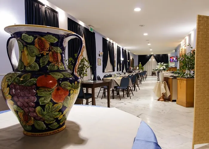 Miramare فندق كاتانيا